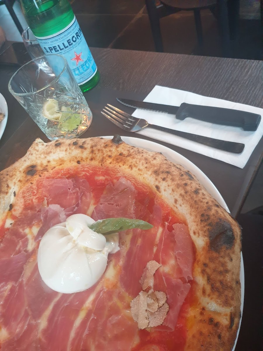Pizzeria 77-5